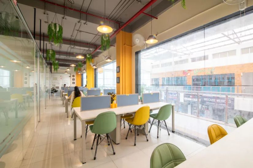 The Poshmind Spaces Hyde Park Crown